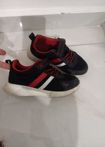 Kırmızı Siyah Erkek Çocuk Spor Ayakkabı