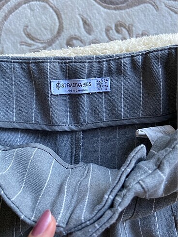Stradivarius Stradivarius kumaş çizgili pantolon