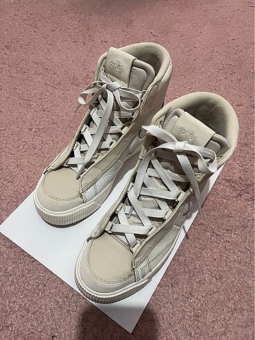 36,5 Beden beyaz Renk Nike blazer mid victory kadın sneaker