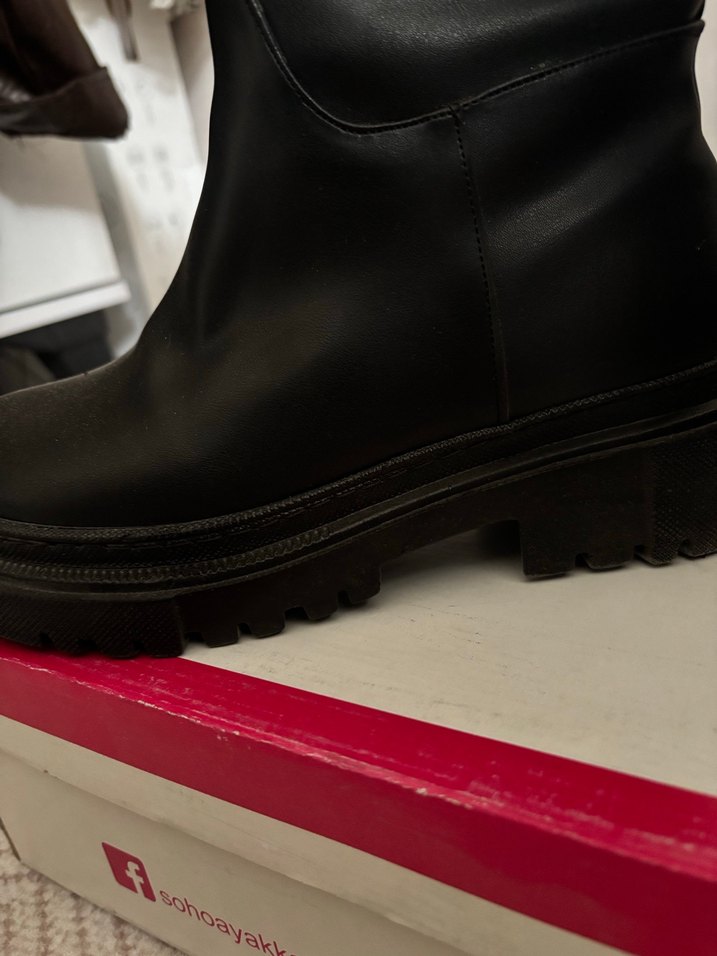 Siyah Kadın Çizme - Görsel 3