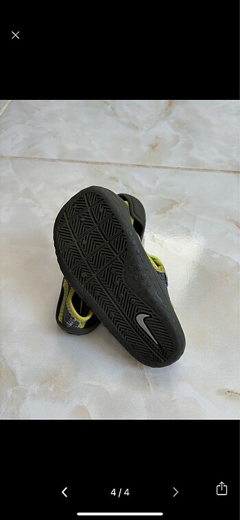 23 Beden yeşil Renk Nike sandalet