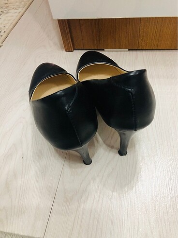 38 Beden Stiletto
