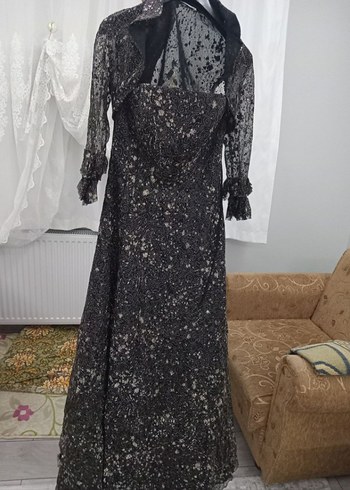 Siyah Uzun Kollu Straplez Gotik Abiye