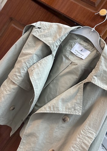 Stradivarius Kadın Trençkot