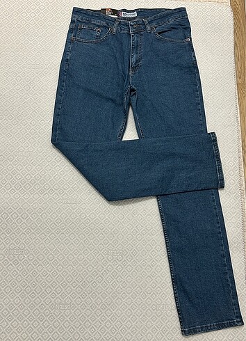 40 Beden Levis Marka Haki Yeşil Regular Jeans