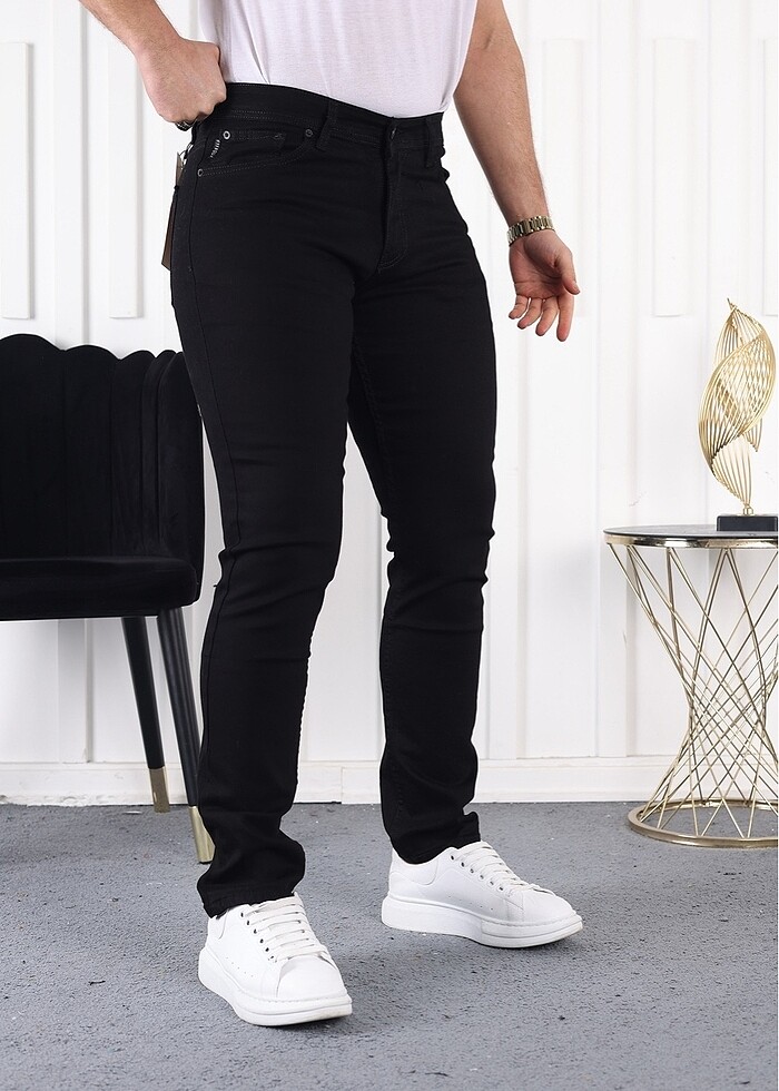 Erkek Düz Siyah Likralı Jeans — görsel 2/3