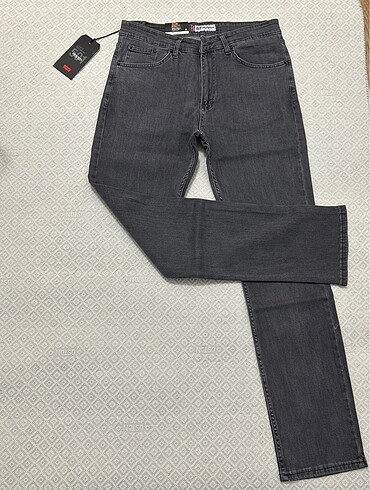 40 Beden Levis Erkek Regular Kot Pantolon