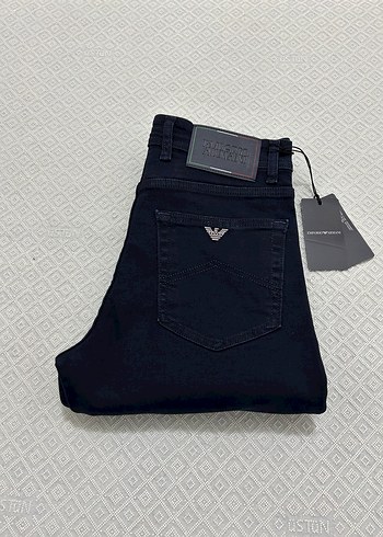 Emporio Armani Lacivert Kot Pantolon