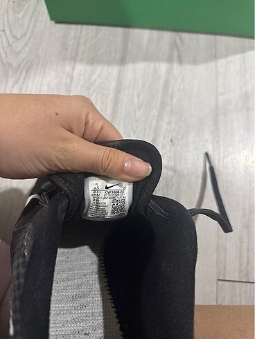 42 Beden siyah Renk nike orjinal erkek ayakkabısı