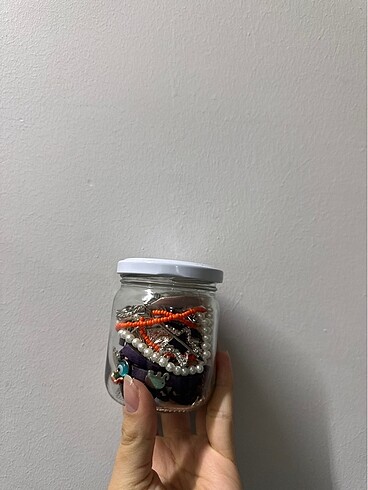 Beden coklu takı kavanozu
