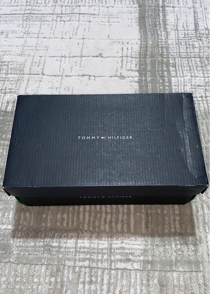 Tommy Hilfiger - Görsel 2