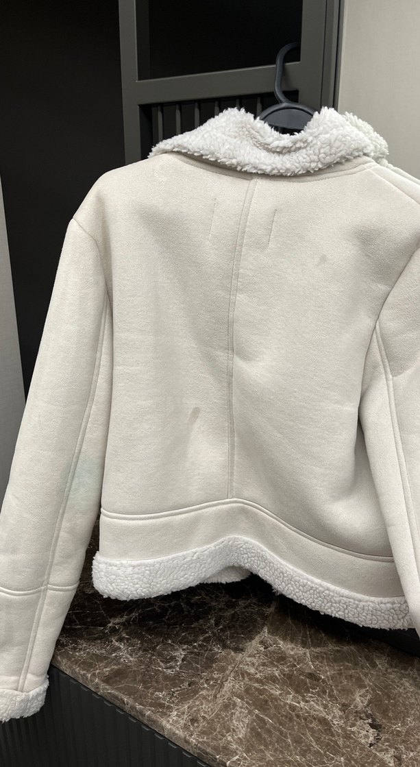 Kürk Detaylı Beyaz Kadın Ceket - Görsel 4