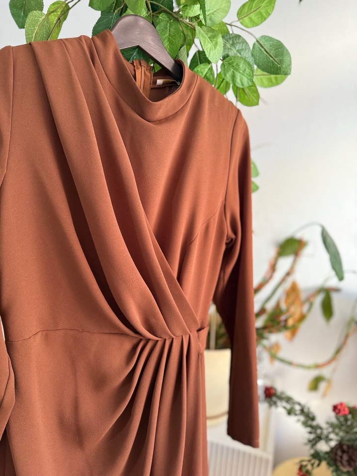 Drapeli Kahverengi Uzun Elbise - Görsel 2