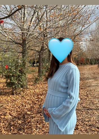 Mavi Yüksek Yakalı Uzun Triko Hamile Elbisesi - Görsel 3