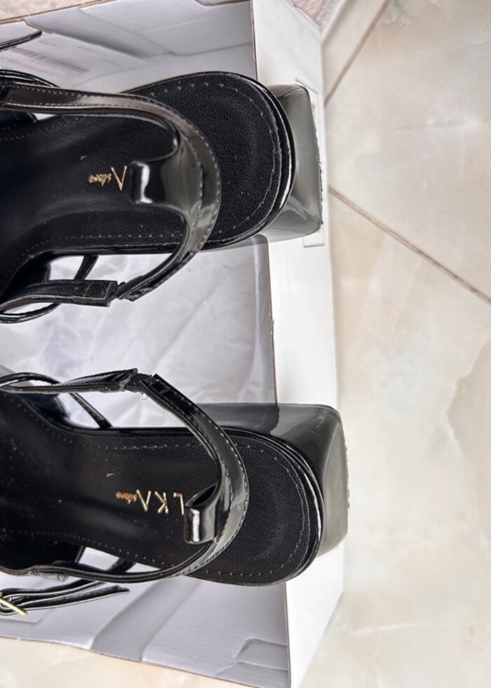 Rugan Siyah Kare Topuk Ayakkabı Kara burun 38 - Görsel 4