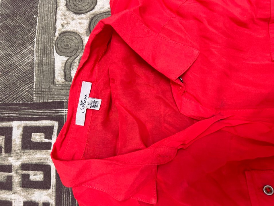 Kadın Kırmızı Uzun Düğmeli Kolsuz Gömlek Mavi Marka - Görsel 2