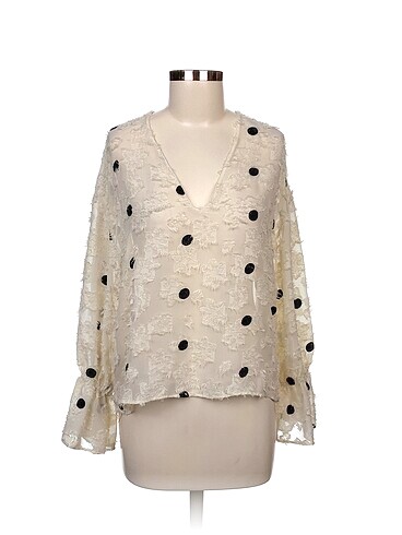Zara Bluz %70 İndirimli.