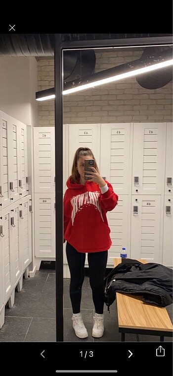 Kırmızı Sweatshirt