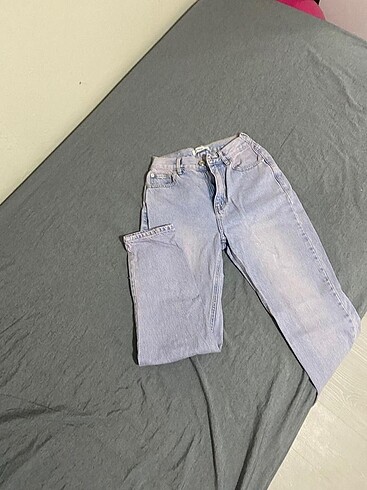 Pull and bear mom fit jean