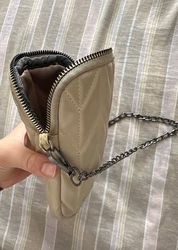 Mango Zincir Detaylı Bej çanta