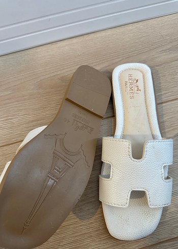 40 Beden Hermes Beyaz Minimalist Kadın Terlik