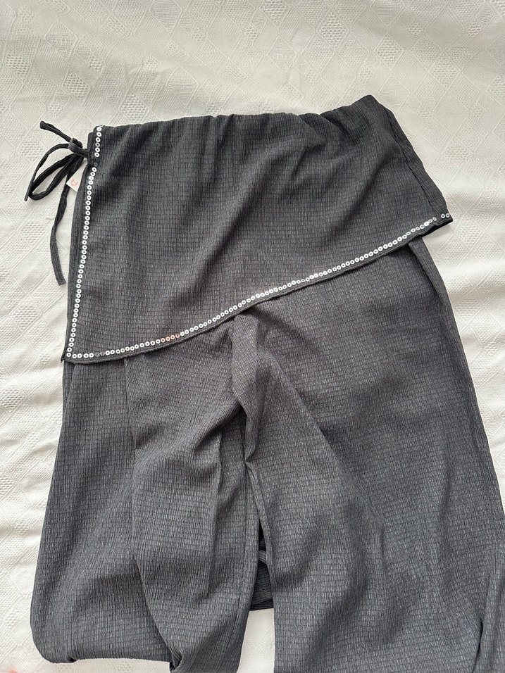 Bershka Gri Düz Pantolon — görsel 4/5