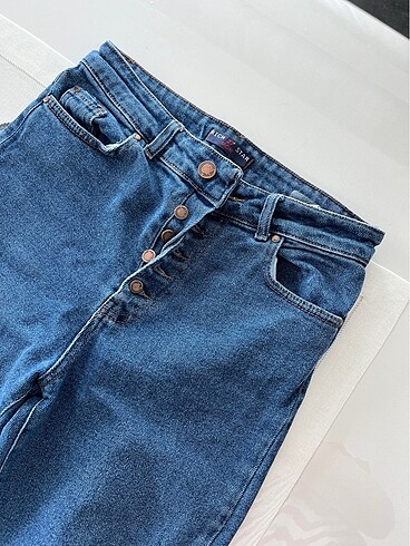 Mom Jean