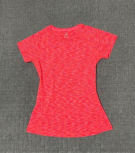 H&M Kadın Sporcu Tshirt
