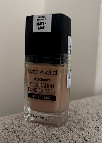 Wet n Wild Mat Fondöten 30 ml