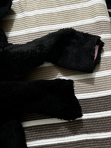 SİYAH KÜRK KABAN - Görsel 4