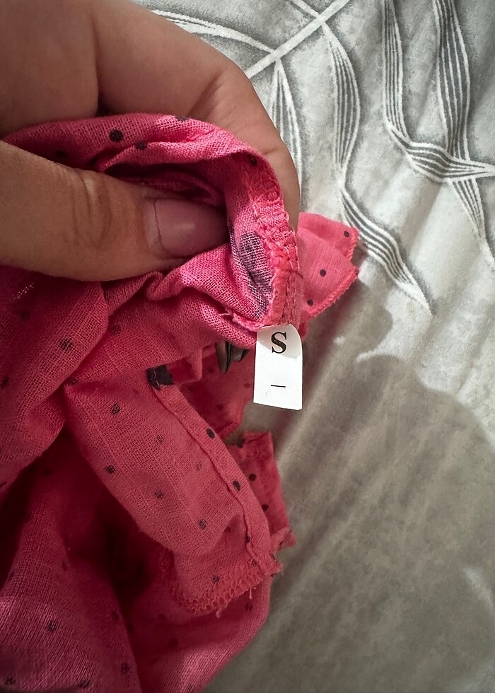 Çilek desenli pembe kedi ve köpek giyimi - Görsel 4