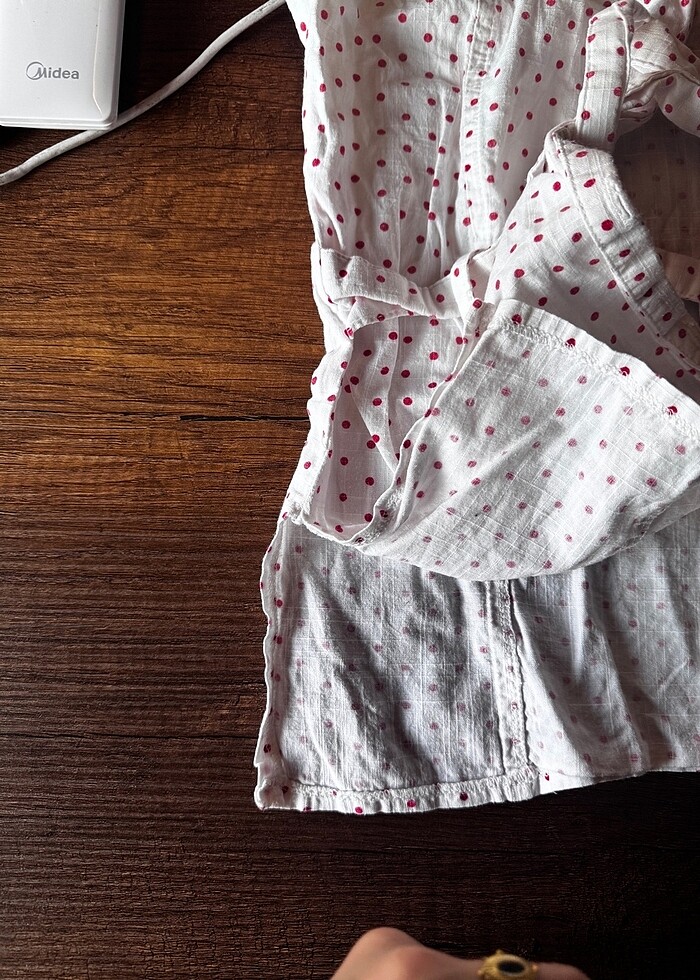 Kalın askılı puantiyeli bluz - Görsel 3