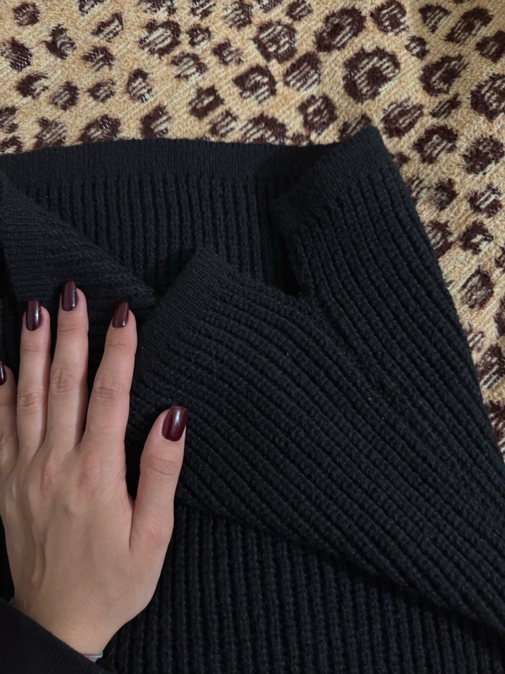 Siyah Kadın Triko Kazak - Görsel 3