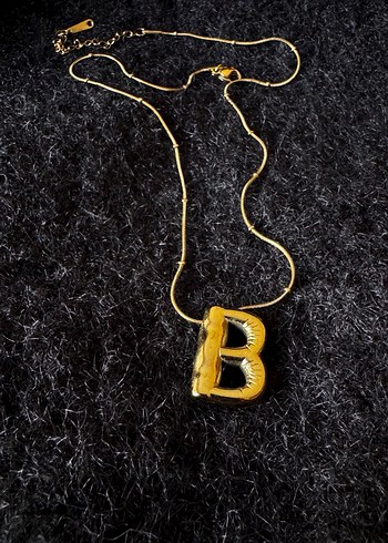 Zincir Detaylı Uzun Altın Kadın Kolye - Görsel 2