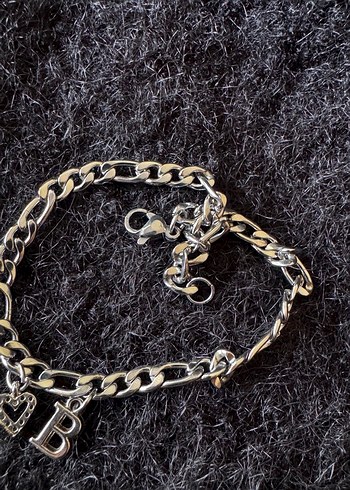 Zincir Detaylı Gümüş Renk Bileklik - Görsel 3