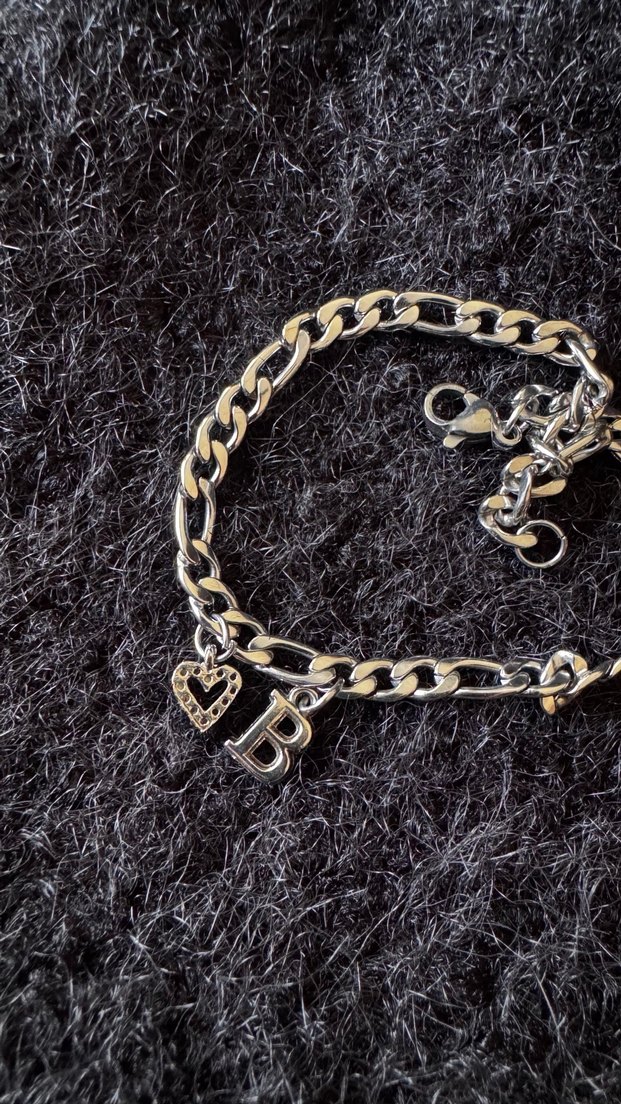 Zincir Detaylı Gümüş Renk Bileklik - Görsel 2