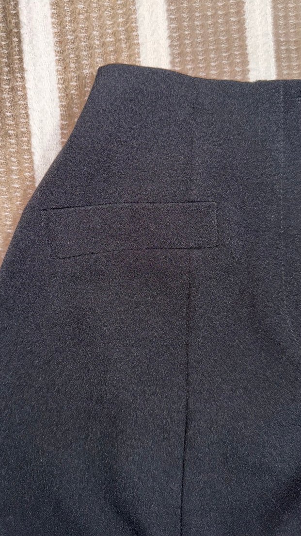 Düğmeli Siyah Mini Etek - Görsel 3