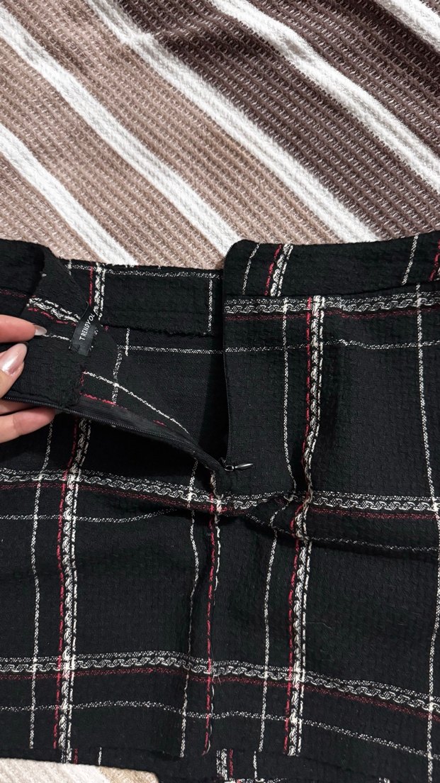 Siyah Ekoseli mini Etek - Görsel 3