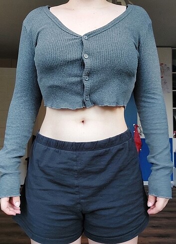 Defacto Crop