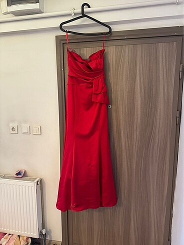 Kırmızı Abiye Elbise