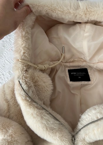 36 Beden ten rengi Renk Kapüşonlu Bej Peluş Kadın Mont