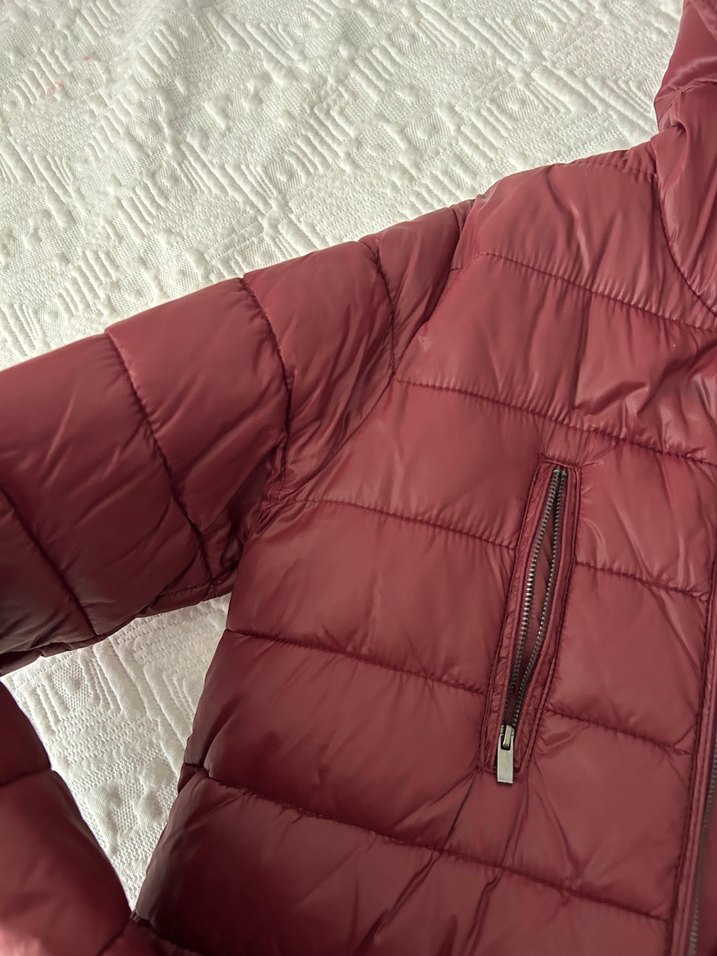 Bordo Kapüşonlu Kadın Kışlık Mont - Görsel 5