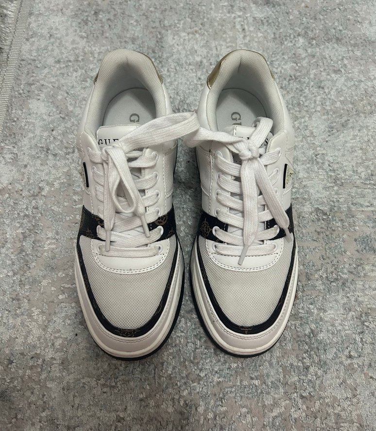 GUESS AYAKKABI - Görsel 3