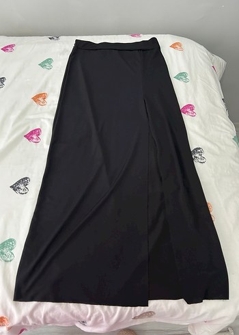 SİYAH UZUN YIRTMAÇLI ETEK - Görsel 2