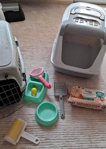 Gri Taşıma Kutusu ve Pastel Kedi Tuvaleti Seti