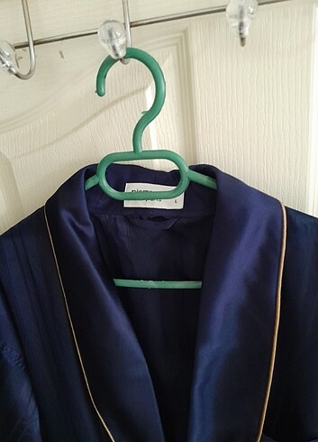 Fiyat dustu! Pierre Cardin,L,3'lu takim, lacivert saten sabahlik - Görsel 5