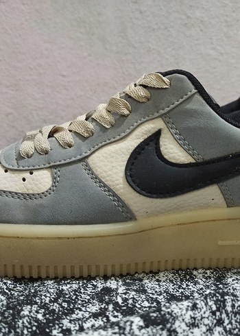 Nike Gri Bağcıklı Spor Ayakkabı