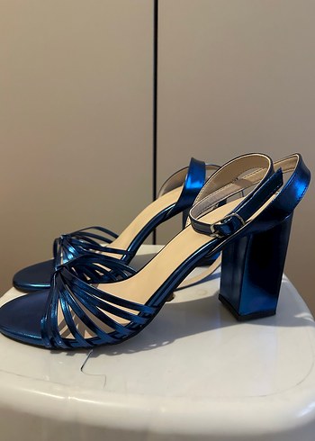 Parlak Mavi Tokalı kalın Topuklu Kadın Ayakkabı - Görsel 2