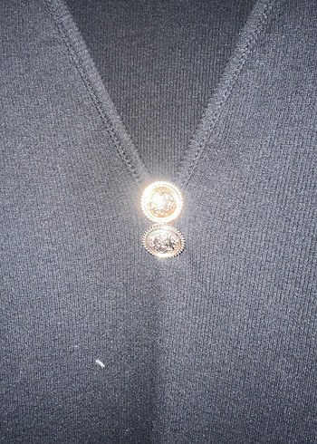 Düğmeli Siyah V Yakalı Uzun Triko Elbise - Görsel 4