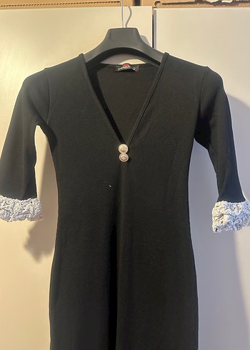 Düğmeli Siyah V Yakalı Uzun Triko Elbise - Görsel 2